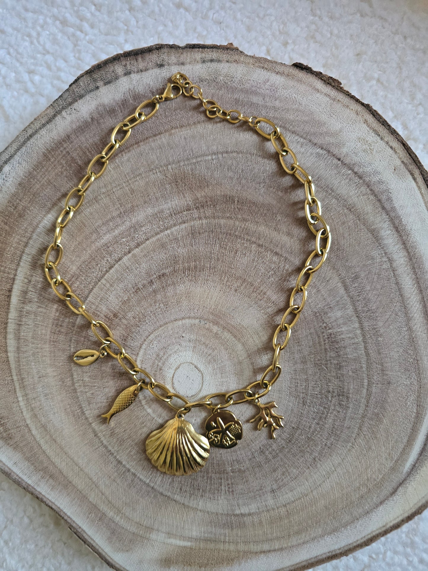 Collier Sea