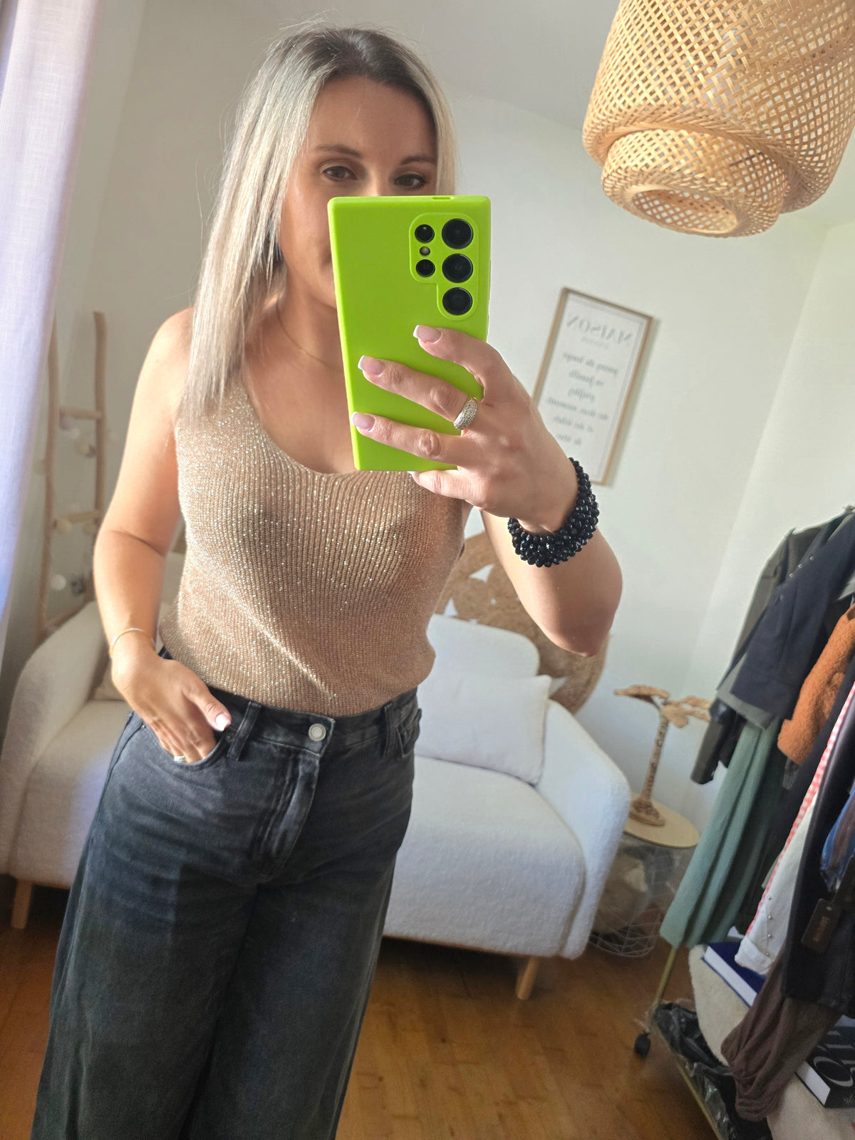 Top à paillettes camel